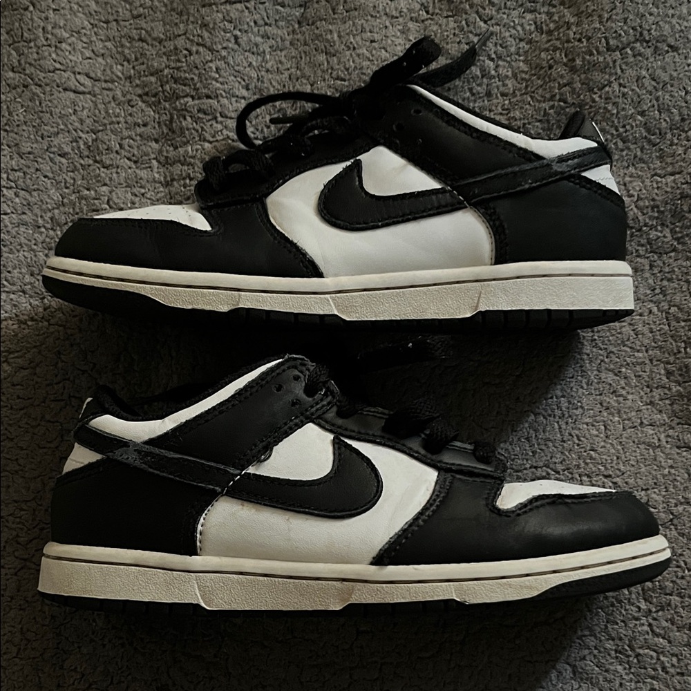 Nike Kids Black and White Sneakers